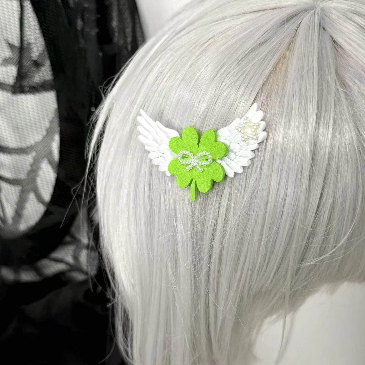 Cute Green Four-leaf Clover White Angel Wing Star Hair Clips Women Sweet Bangs Side Barrettes Spicy Girls Y2k Hair Ornaments