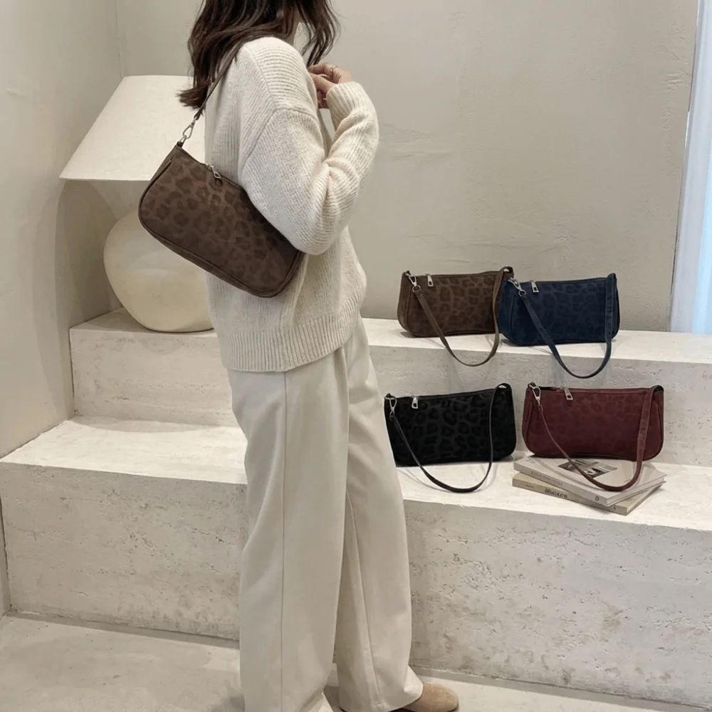 New Vintage Leopard Print Shoulder Bag Large Capacity Square French Stick Bag Compact Lightweight Matte Finish Handbags Outings