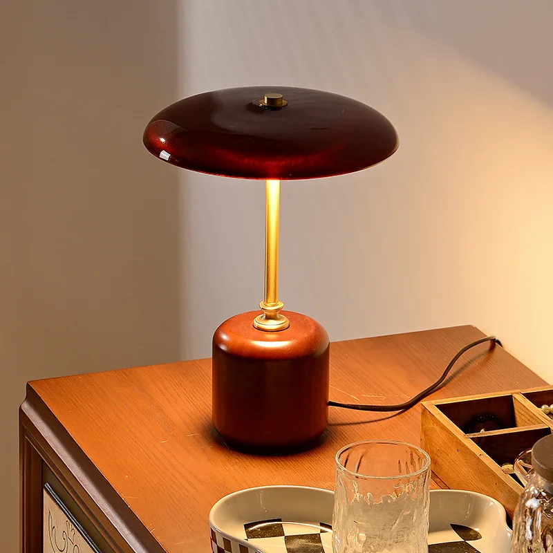 

American vintage table lamp, light luxury brass glass atmosphere table lamp