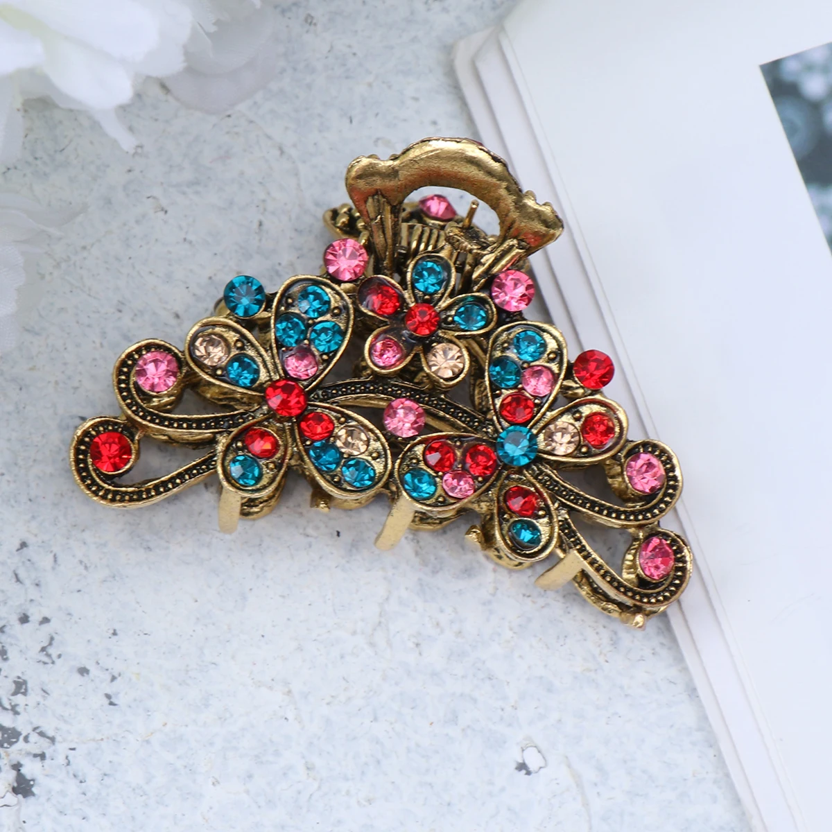 

Vintage Hair Claw Clip Rhinestone Claw Clamp Accessories Women Hairpin Barrettes Styling Tool Non Slip Shower Proof Hair Care