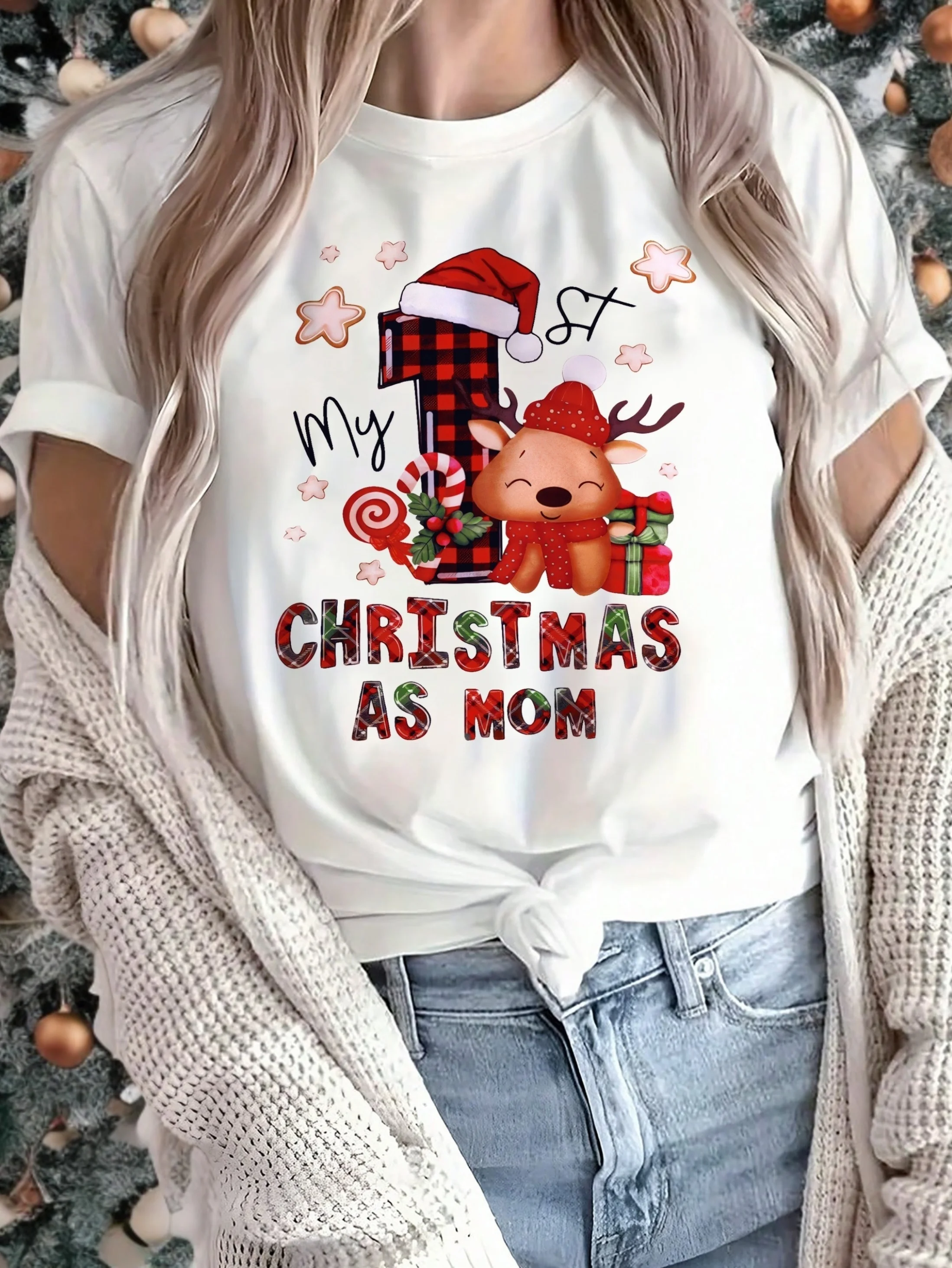 Festive Mom's First Christmas Reindeer & Gifts Print T-Shirt Casual Crew Neck Short Sleeve Tee with Harajuku Short Sleeve Casual