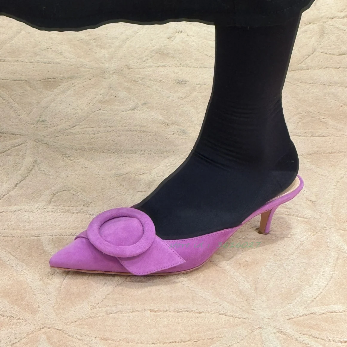 

Suede Mules Pointed Toe Kitten Heels Round Buckle Decor Classic Summer Women Dress Daily Casual Sandals Slip On Comfort Shoes