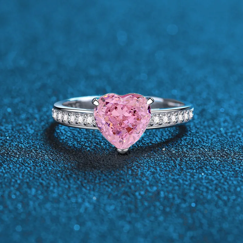 

PT950 Platinum Ice Flower Cutting Ring with Heart Shaped Pink Diamond, Sea Blue Diamond, White Diamond, Full Diamond Ring