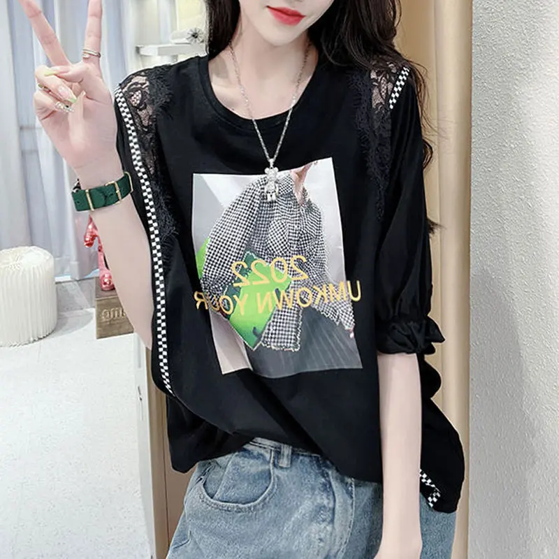 Casual Stylish Letter Printed Blouse Commute Lace Patchwork 2023 Summer Korean Plaid Female Clothing Shirring Round Neck Shirt