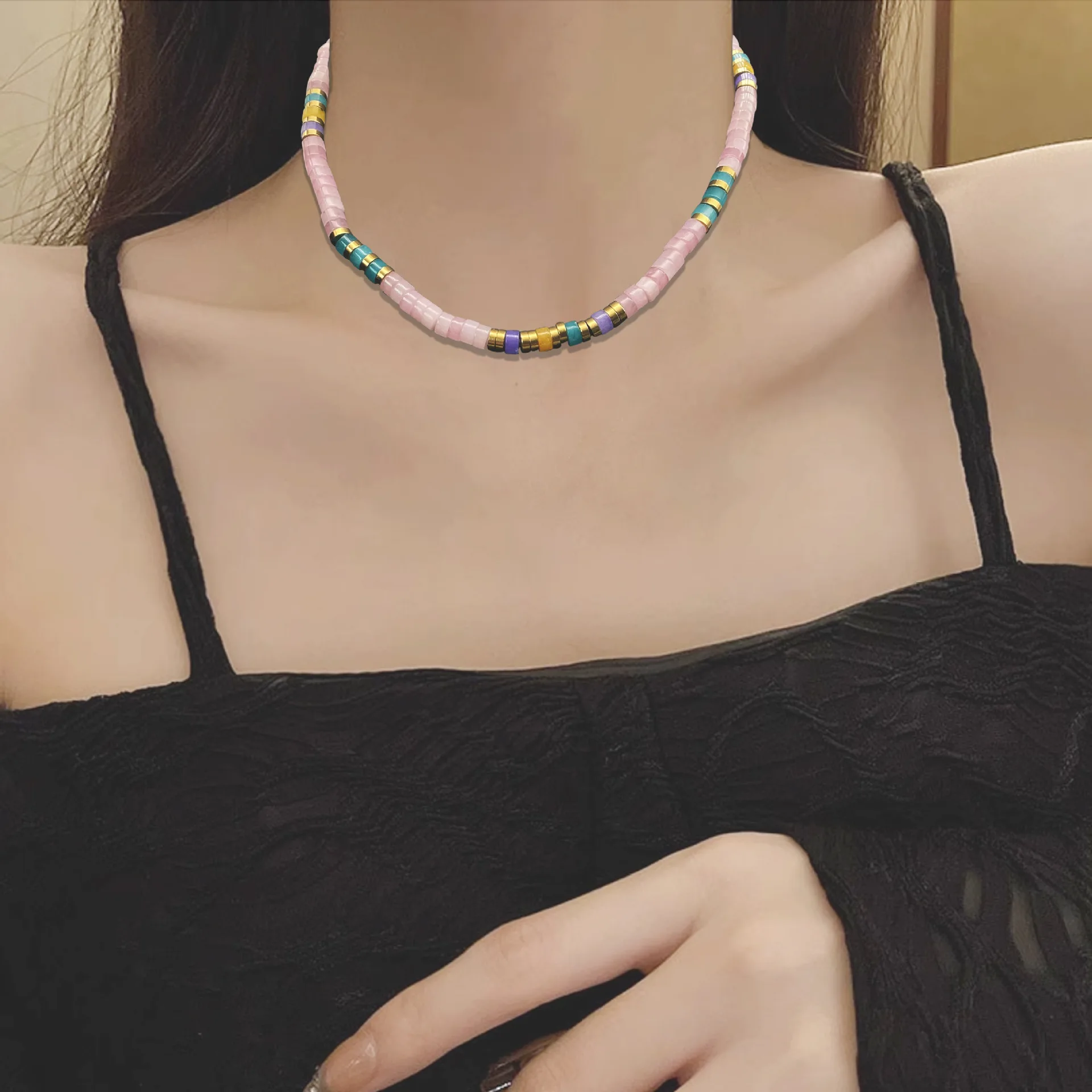 

Temperament small fresh powder Dongling necklace collarbone chain niche design short fashion