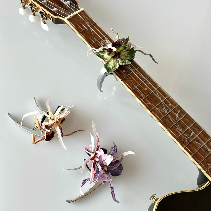 Floral Orchid Guitar Capo, Zinc Alloy Decorative Spider Flower Capo, No Block Hand Design for Acoustic Folk Guitar Performance