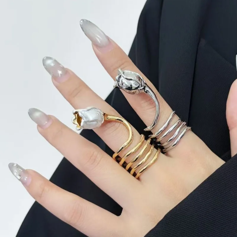 Retro Metal Ring for Women Geometric Tulip Flower And Octagram Open Index Finger Ring with Unique Design for Commuting And Versa