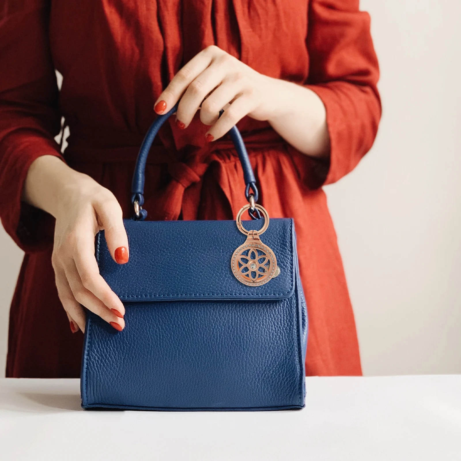 

Anti-Lost Keychain Cover For Compact Silicone Protective Case Durable Small Tracer Cover Accessory Smart