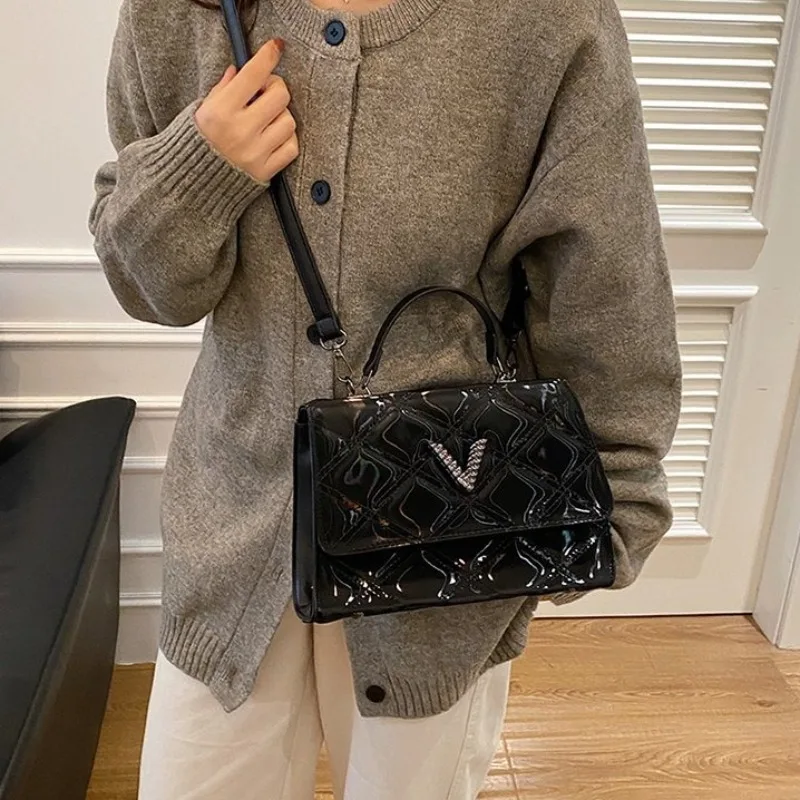 

Chic Glamorous Crossbody Bag Office Commuting Daily Work Business Event Female Exquisite Sleek Versatile Sophisticated