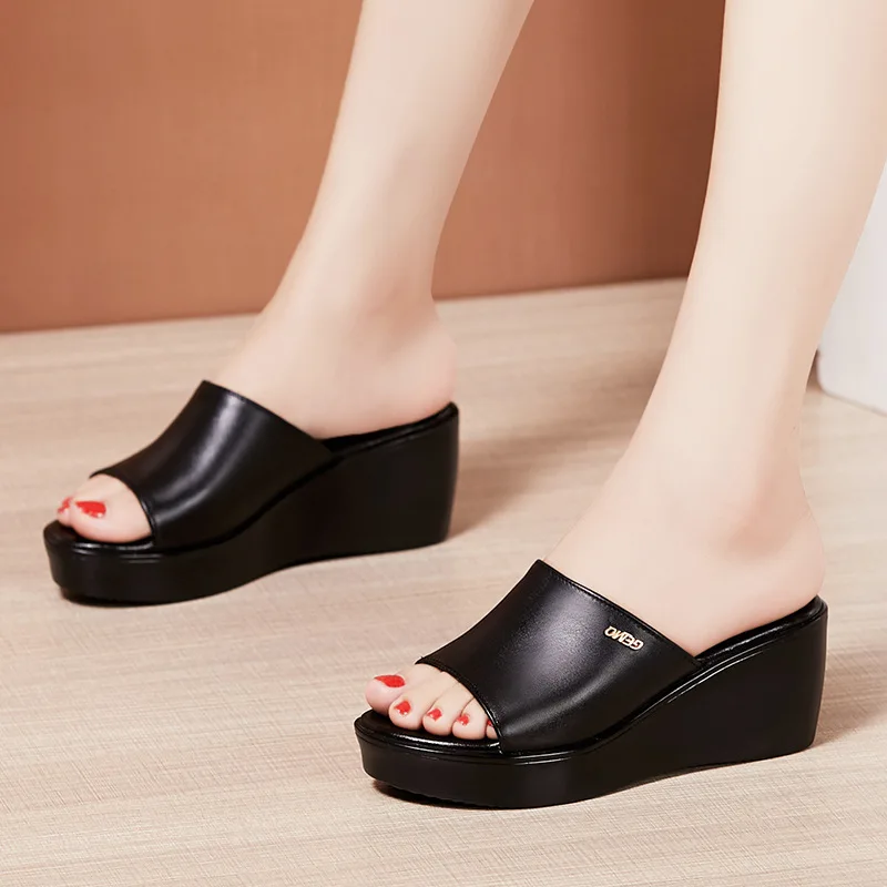 High quality summer leather wedge sandals for women 6cm mid heel new 2024 size 32 33 43 platform open toe elegant shoe black red