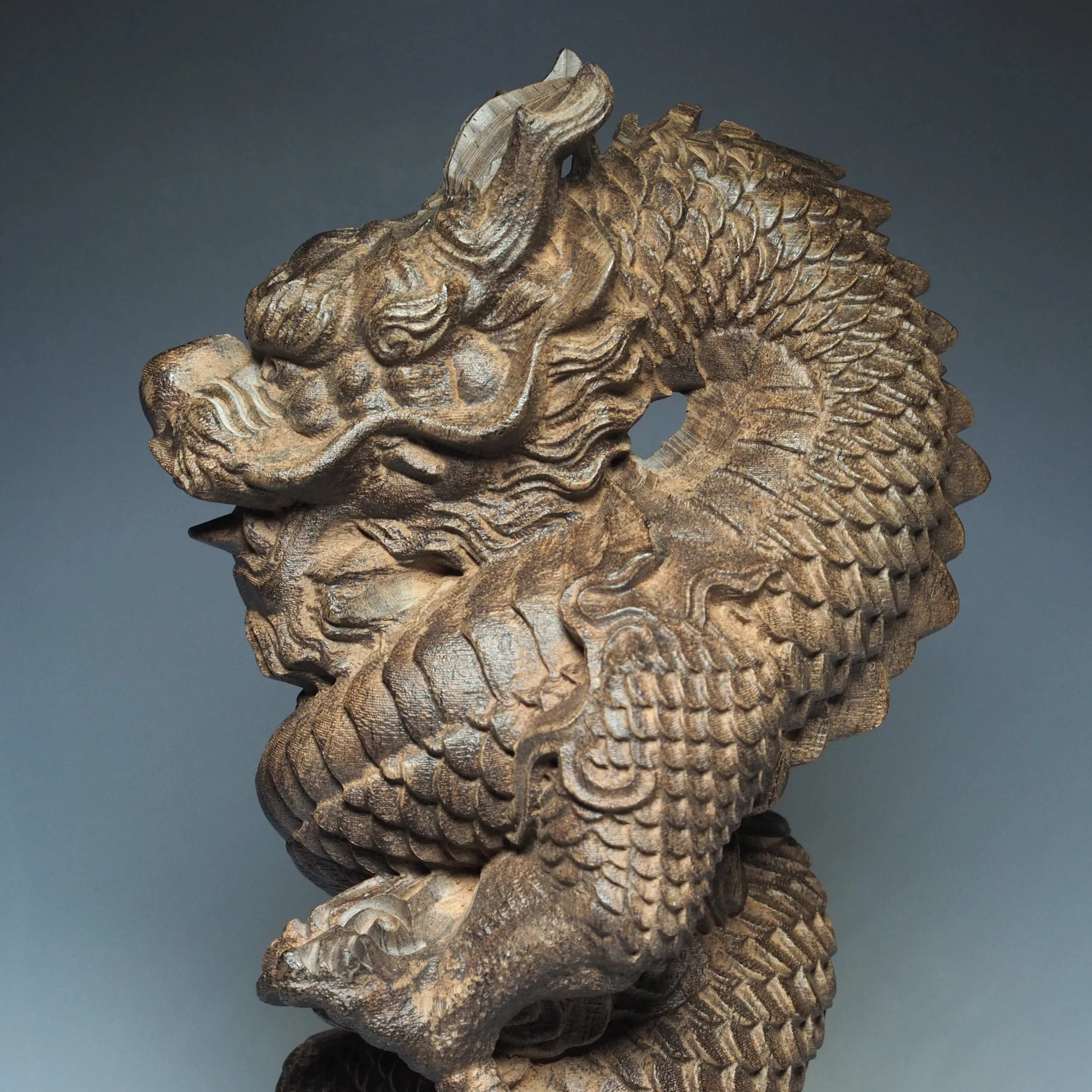 Vietnamese agarwood carving Chinese dragon ornaments home living room TV cabinet decoration fortune cornucopia crafts ornaments