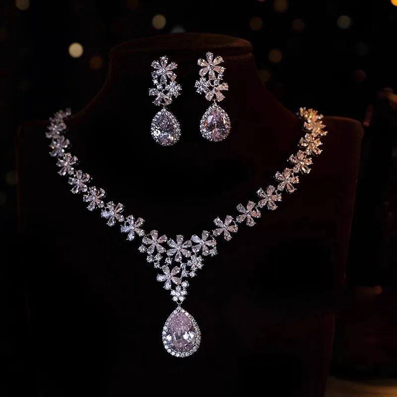 CC Romantic Jewelry Set Wedding Accessories Women Bijoux Engagement Flower Shape Stud Earrings Necklace Sets Shining Charm FO83