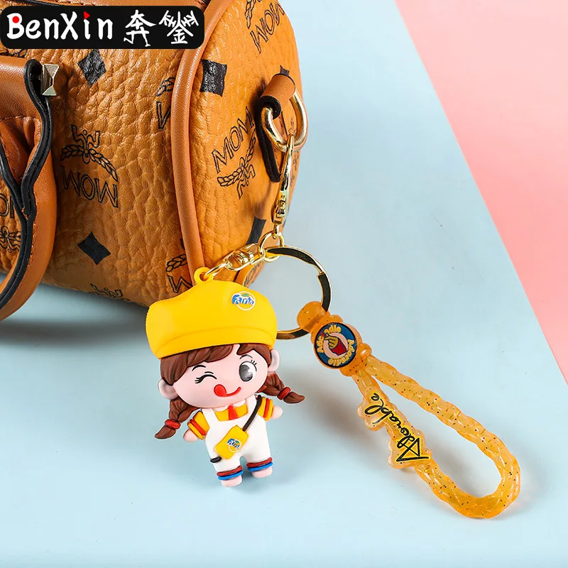 Miniso mini Cola سلاسل مفاتيح دمية صبي وفتاة، المعلقات سيارة، المعلقات حقيبة زوجين، سلاسل المفاتيح، المعلقات حقيبة