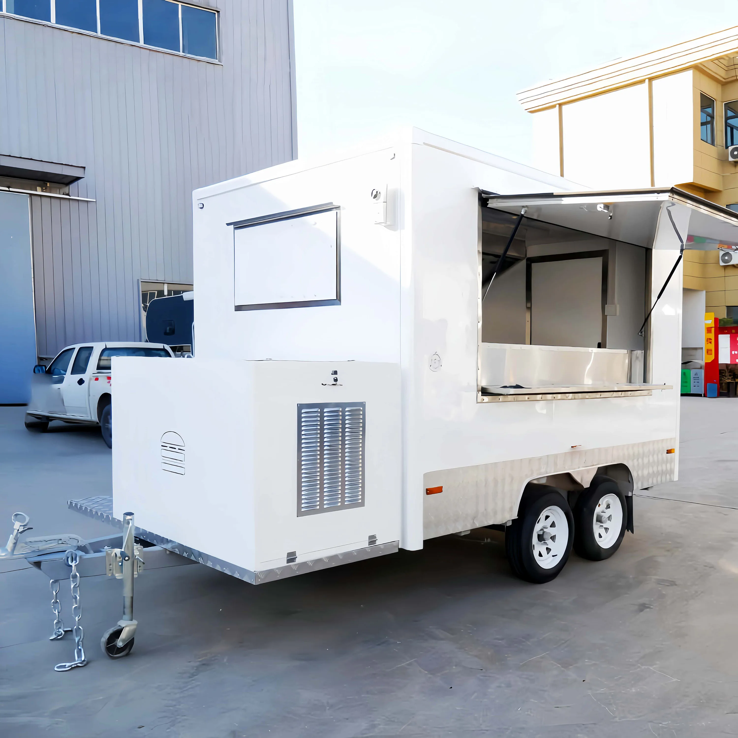 

Customizable Food Truck Trailer Catering Trailer Multifunctional Food Cart Outdoor Kitchen Mobile Business