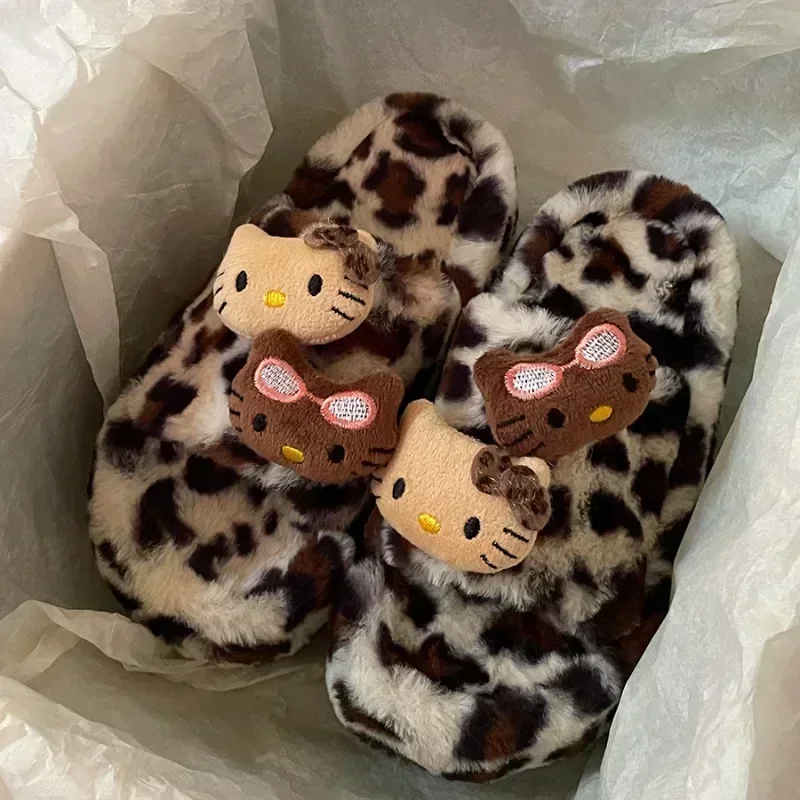 Sanrio Hello Kitty Cartoon Anime Leopard pluszowe kapcie damskie Kawaii moda jesienno-zimowa na cały mecz buty domowe z grubą podeszwą