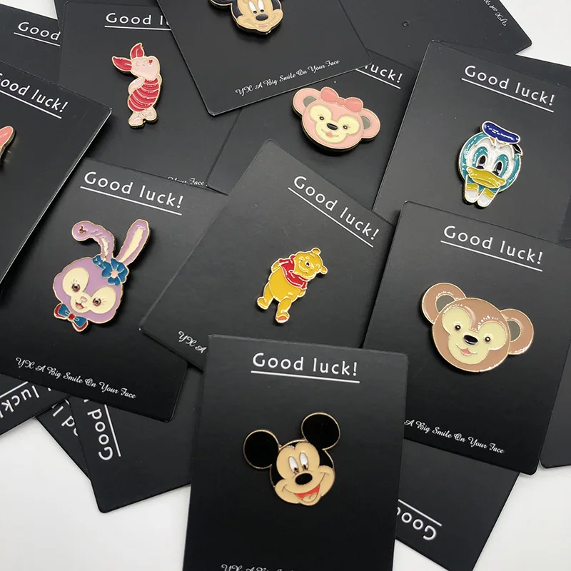 

Disney anime Mickey Minnie Star Delu scarf coat brooch Lingnabelle cute Japanese cartoon children's accessories