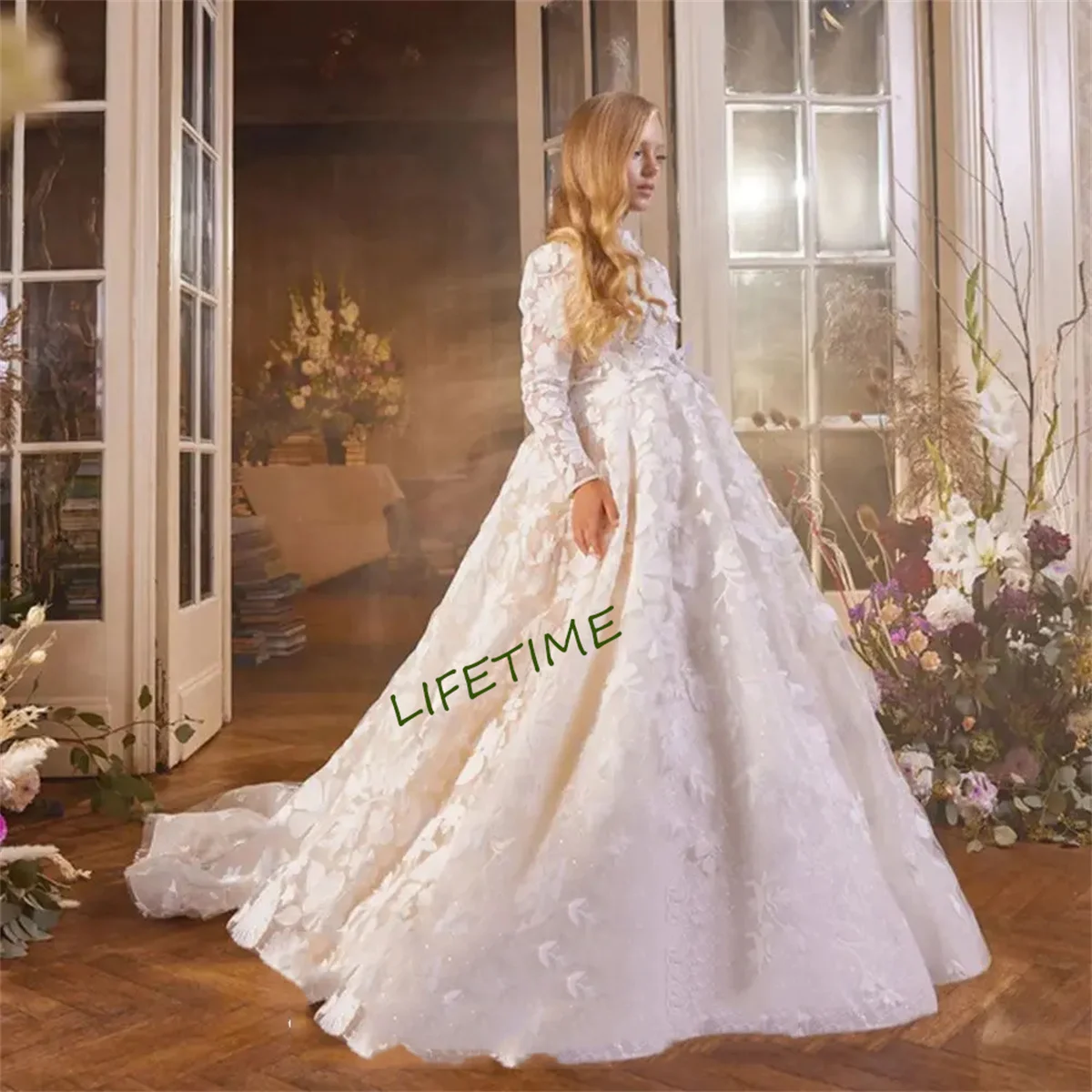 

Luxury White Girl Dress 3D Flowers Princess Dubai Kids Wedding Birthday Communion Party Elegant Evening Gown 2024