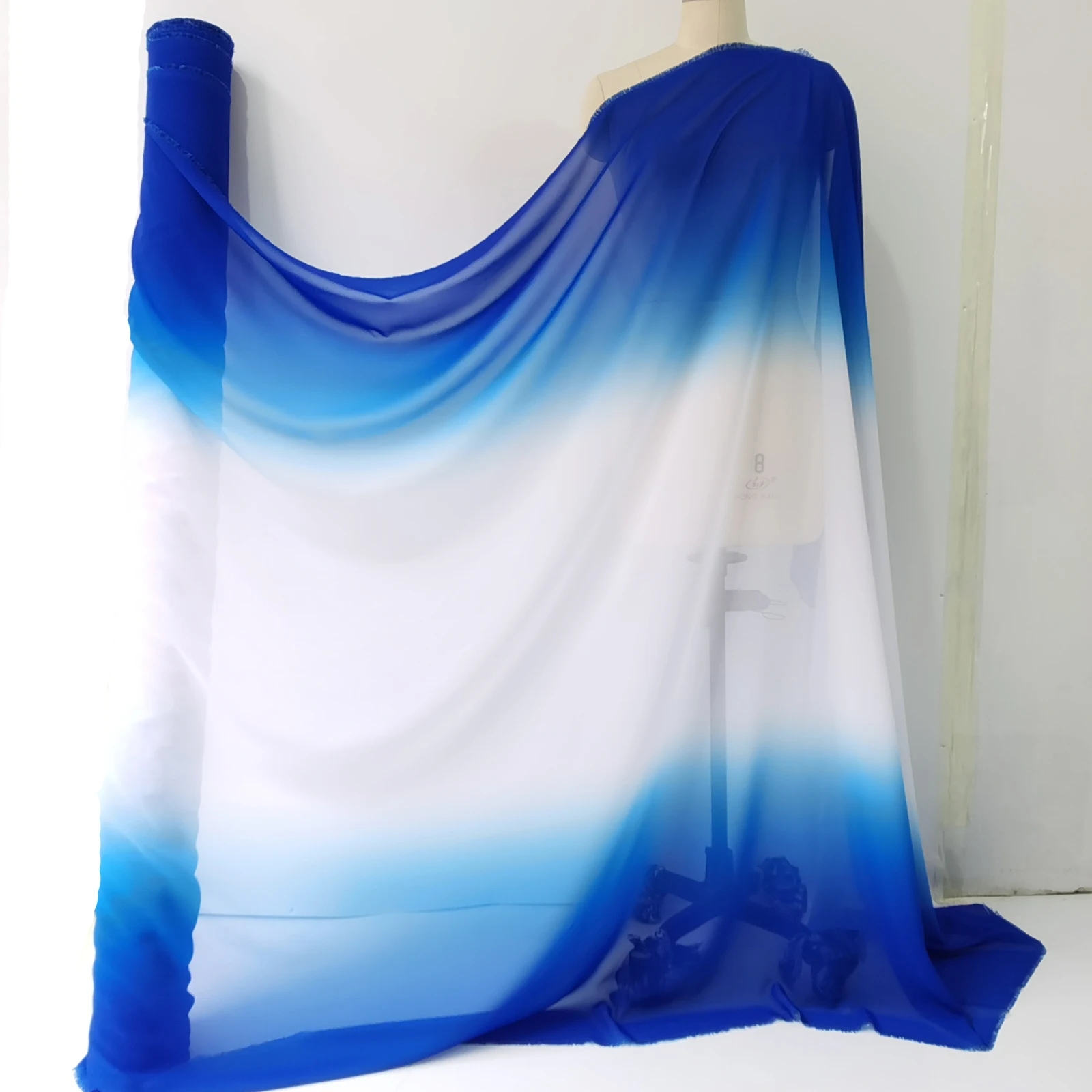 100D Zweifarbiger Rampen-Chiffon-Stoff mit Farbverlauf, transparenter Chiffon, schattierter Farbverlauf, Bühnenstoff – Detail 9