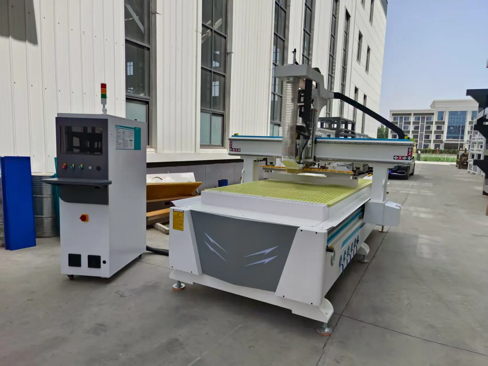 

China CNC 1325 3 Axis 4 Axis Wood Router 3D Wood Foam Sculpture Carving Machine 1325 1530 ATC Nesting Machine