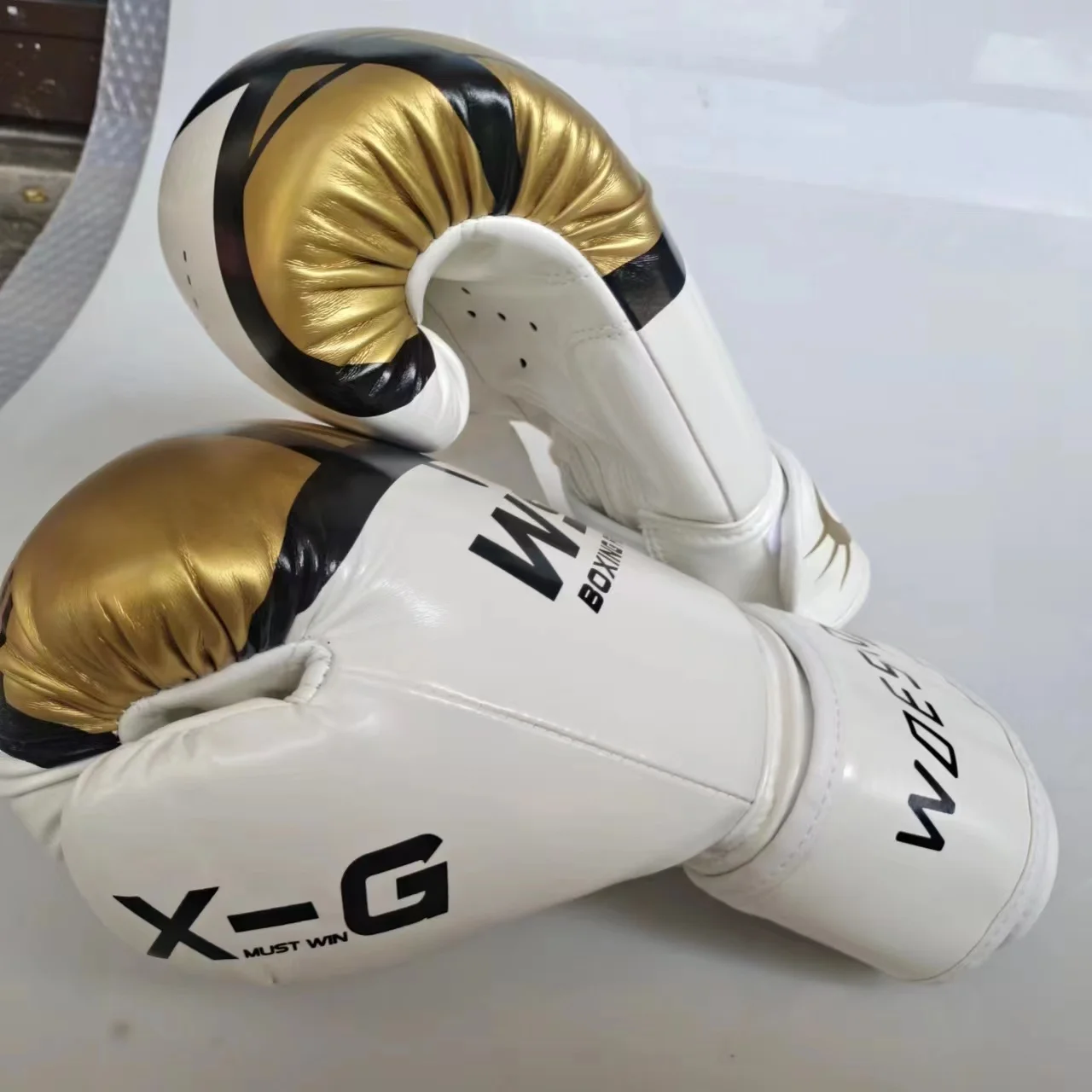 Kick Boxing Gloves for Men Women PU Karate Muay Thai Guantes De Boxeo Free Fight MMA Sanda Training Adults Kids Equipment