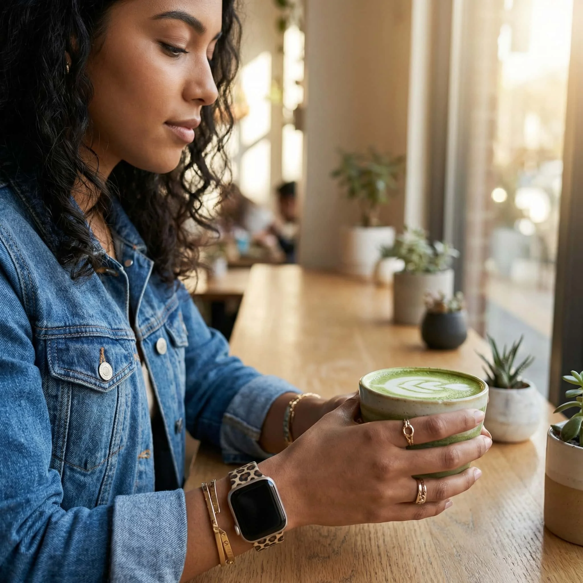 Leopardmuster-Armband für Apple Watch, 46 mm, 42 mm, 38 mm, 49 mm, 41 mm, 45 mm, 40 mm, 44 mm, Silikonarmband, iWatch Series 12, 11, 10, 9, 8, 7, 6, 5, 4, SE. – Detail 8
