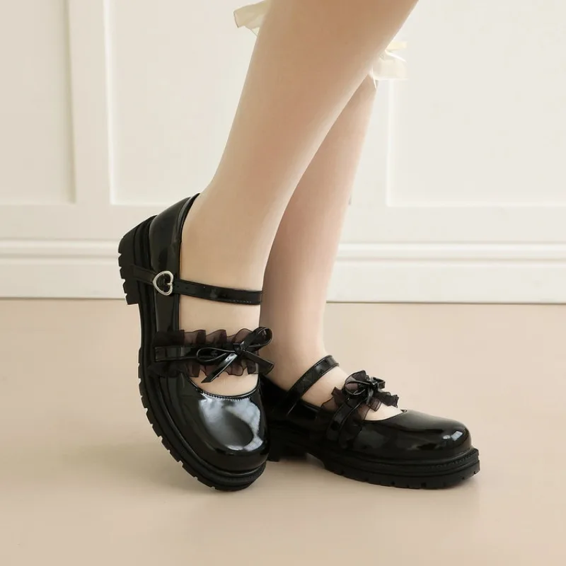 New Spring and Autumn 2026 Fashion Single Shoe with Buckle and Bow Decoration, Shallow Shoe Size 34-47