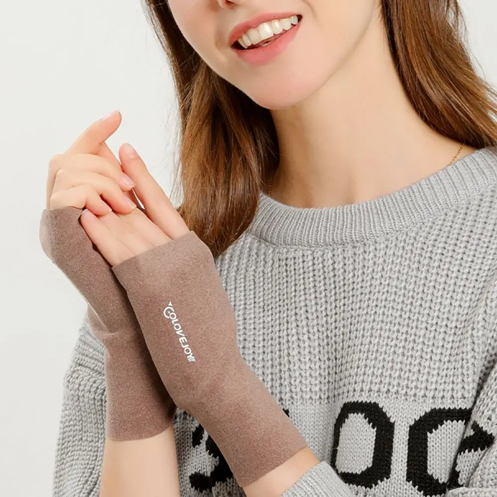 Guanti caldi in tessuto tinta unita a prova di freddo con vento elastico alla moda Guanti senza dita con mezze dita Guanti da donna