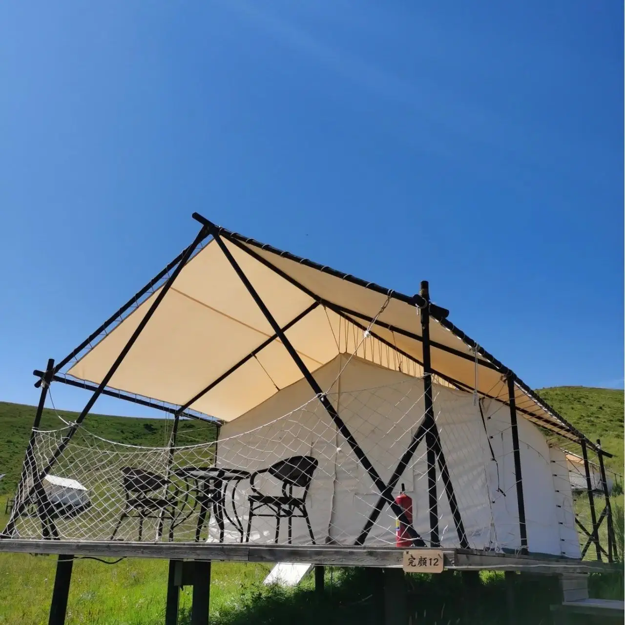Large Size Double Roof Outdoor Glamping Safari Tent Waterproof Canvas Luxury Hotel Tent for Family Party Camping Resort