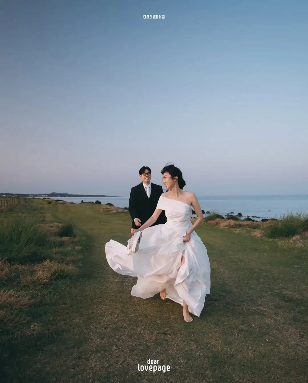 Zonder Taft Zijde Koreaanse Trouwjurken Aangepaste Strapless A-lijn Bruiloft Drukknopen Elegante Eenvoudige Bruidsfeestjurk