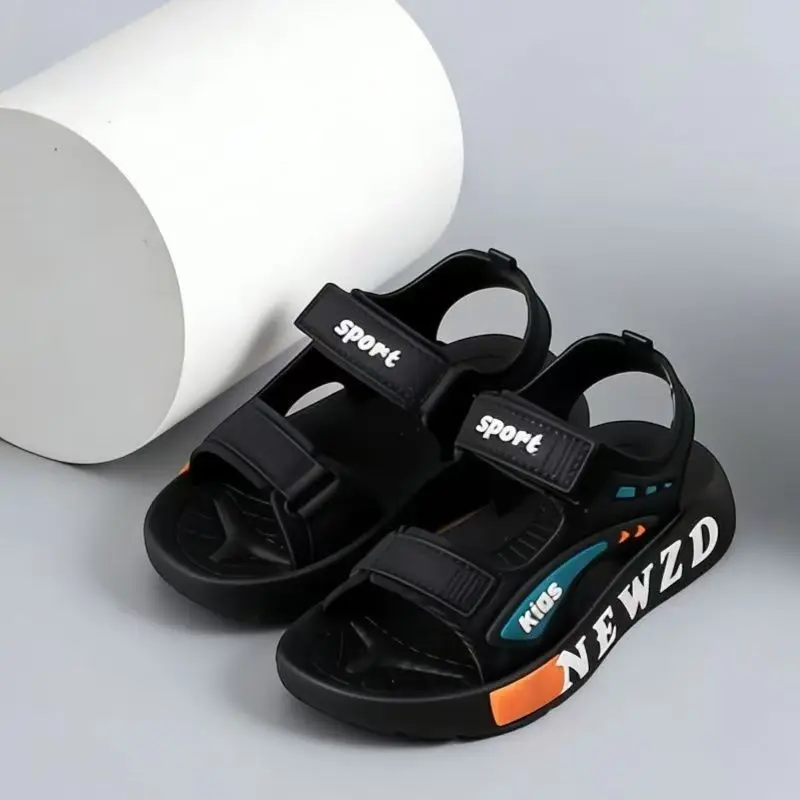 

Летние спортивные сандалии для мальчиков 2026 года с закрытым носком, легкие, нескользящие, с мягкой подошвой, детские пляжные туфли, уличные повседневные прогулочные сандалии для малышей