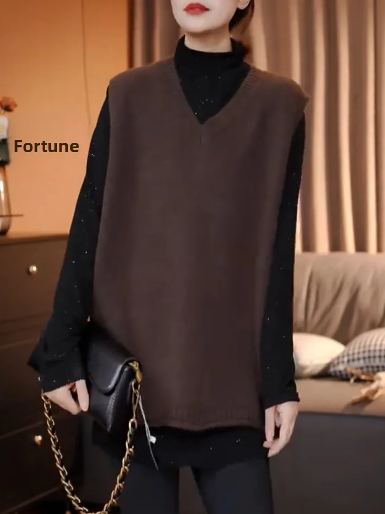 

Korean Style V-Neck Knitted Vest 2025 Autumn New plus Size Versatile Slimming Age-Defying Top High-End Feeling Warmth Emitting