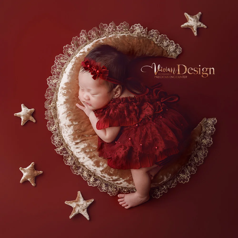 Baby Girl Photography Props Red Lace Dress+hat Headband Baby Posing Moon Pillow Mini Star Moon Decor Prop for Professional Photo