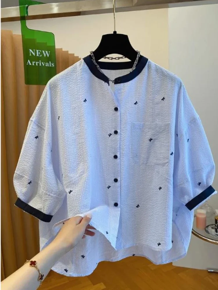 

2025 летняя новая синяя рубашка для женщин, корейская мода, свободная повседневная блузка с коротким рукавом и круглым вырезом, рукав пять четвертей, женские топы