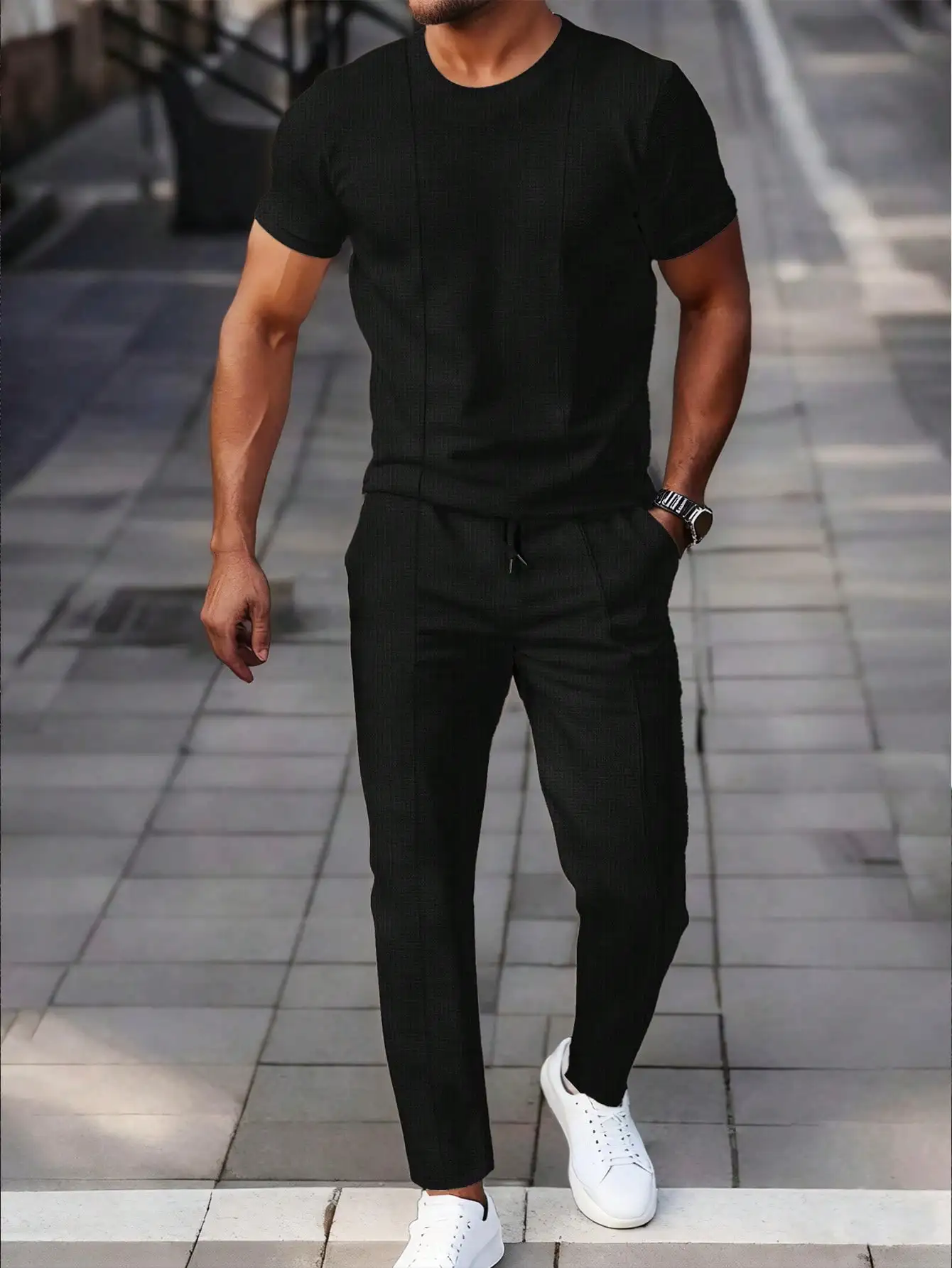 

Men's Black Solid Short Sleeve T-Shirt and Jogger Pants Set Casual Summer Outfit