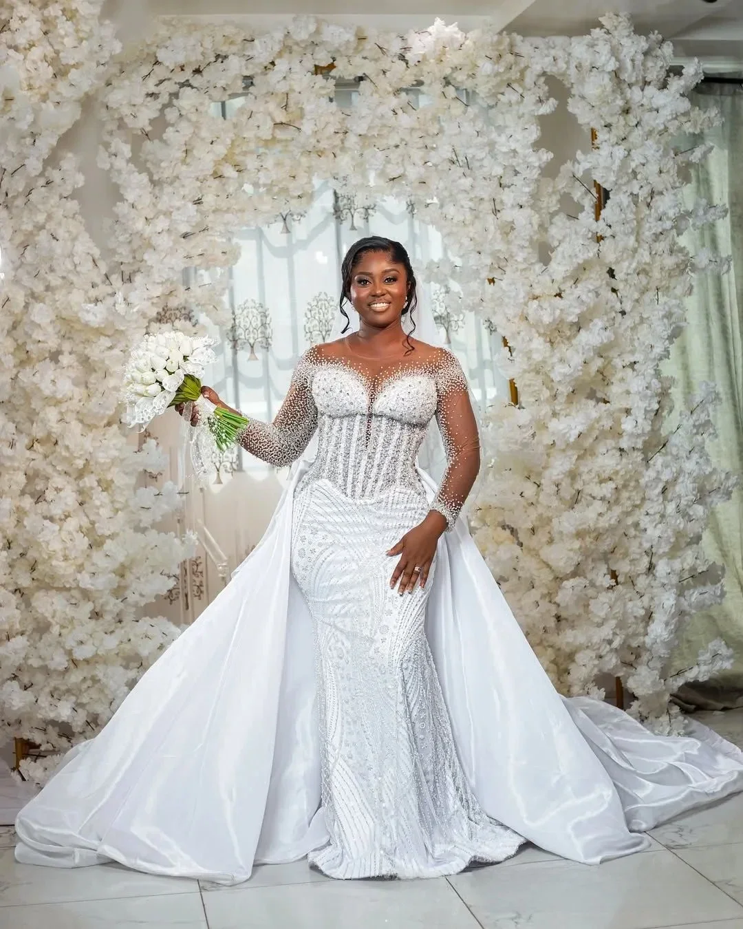 

Customized Plus Size Mermaid Wedding Dress For Bride Detachable Train Sheer Neck Illusion Long Sleeves Beaded Lace Bridal Gowns