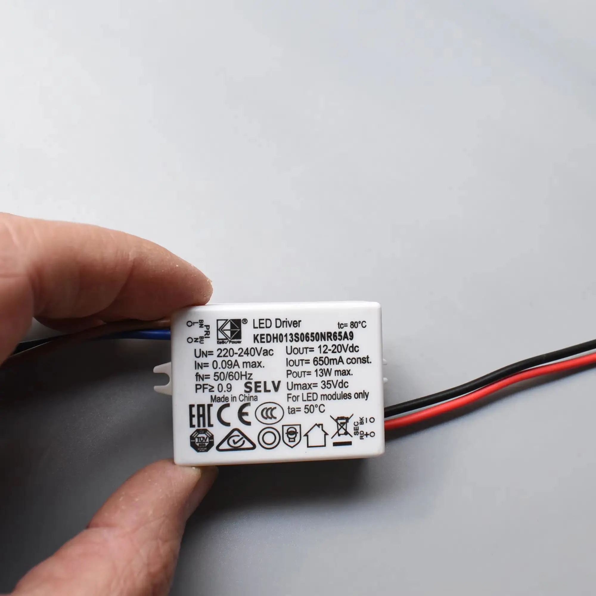 KeGu CC 13W 650mA LED Power Supply Non-dimmable Constant Current Bult-in Small LED  Lighting Tansformer for 4-6x1W LED