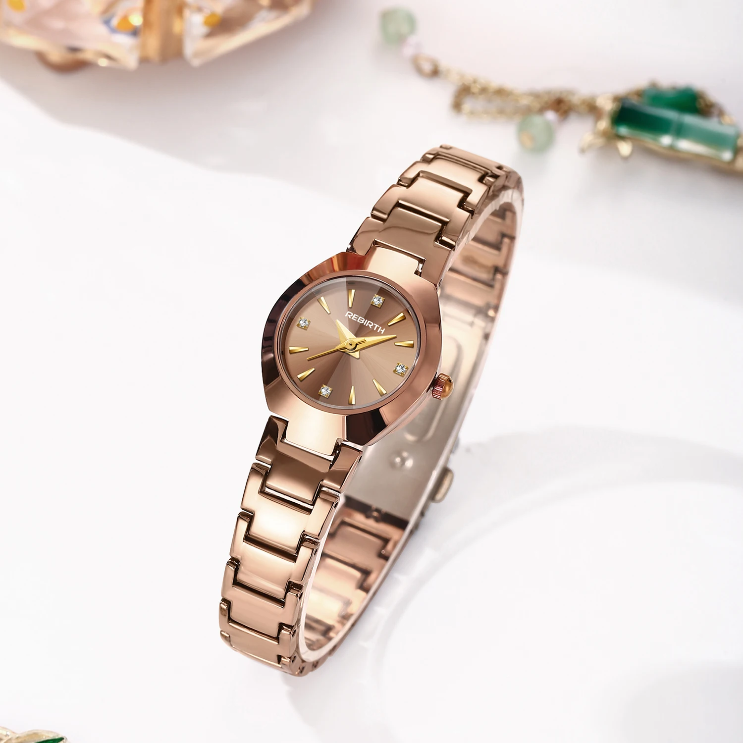1 Piece of Women's Exquisite Polygonal Small Dial Simple and Luxurious Commuter-Friendly Versatile Watch