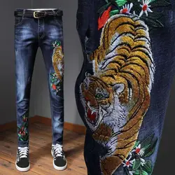 Chinese style tiger embroidered jeans for men, new slim fit, personalized, trendy, small foot elastic casual pants