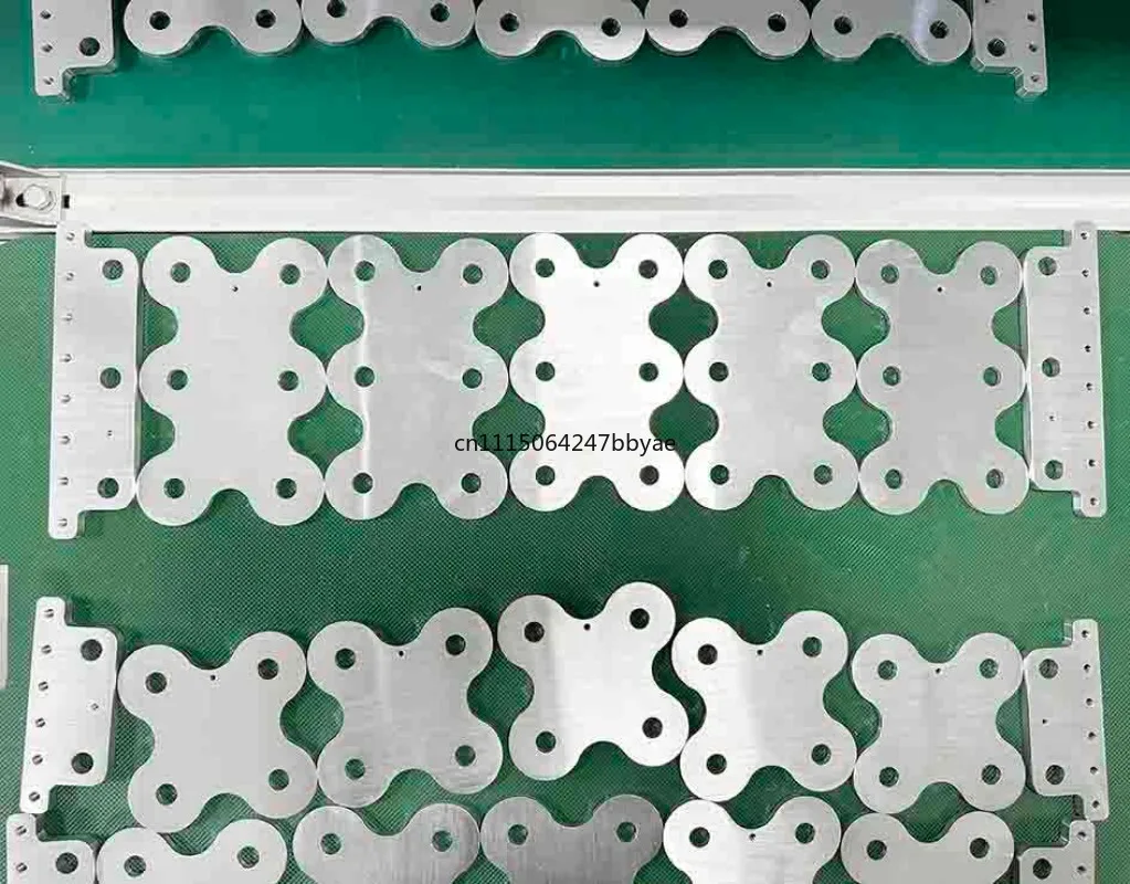 For Insulated Flexible Copper Busbar 2/3/4 Pole with Mounting Bracket for 66160 Lithium Battery Energy Storage System