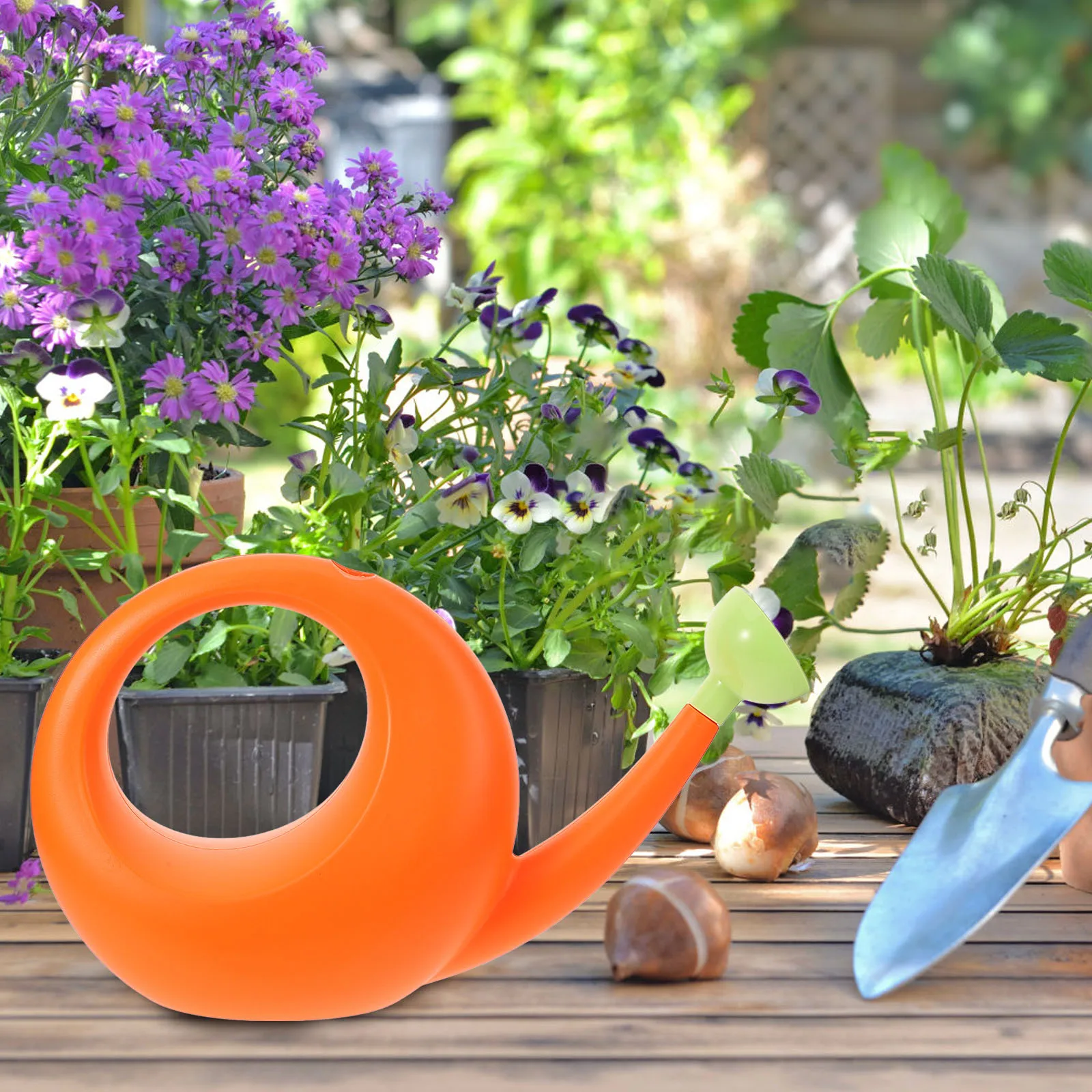 

Cartoon Snail Watering Can Large Capacity Sprinkler Head Indoor Outdoor Plants Gardening Tool Lightweight Practical Bright Color