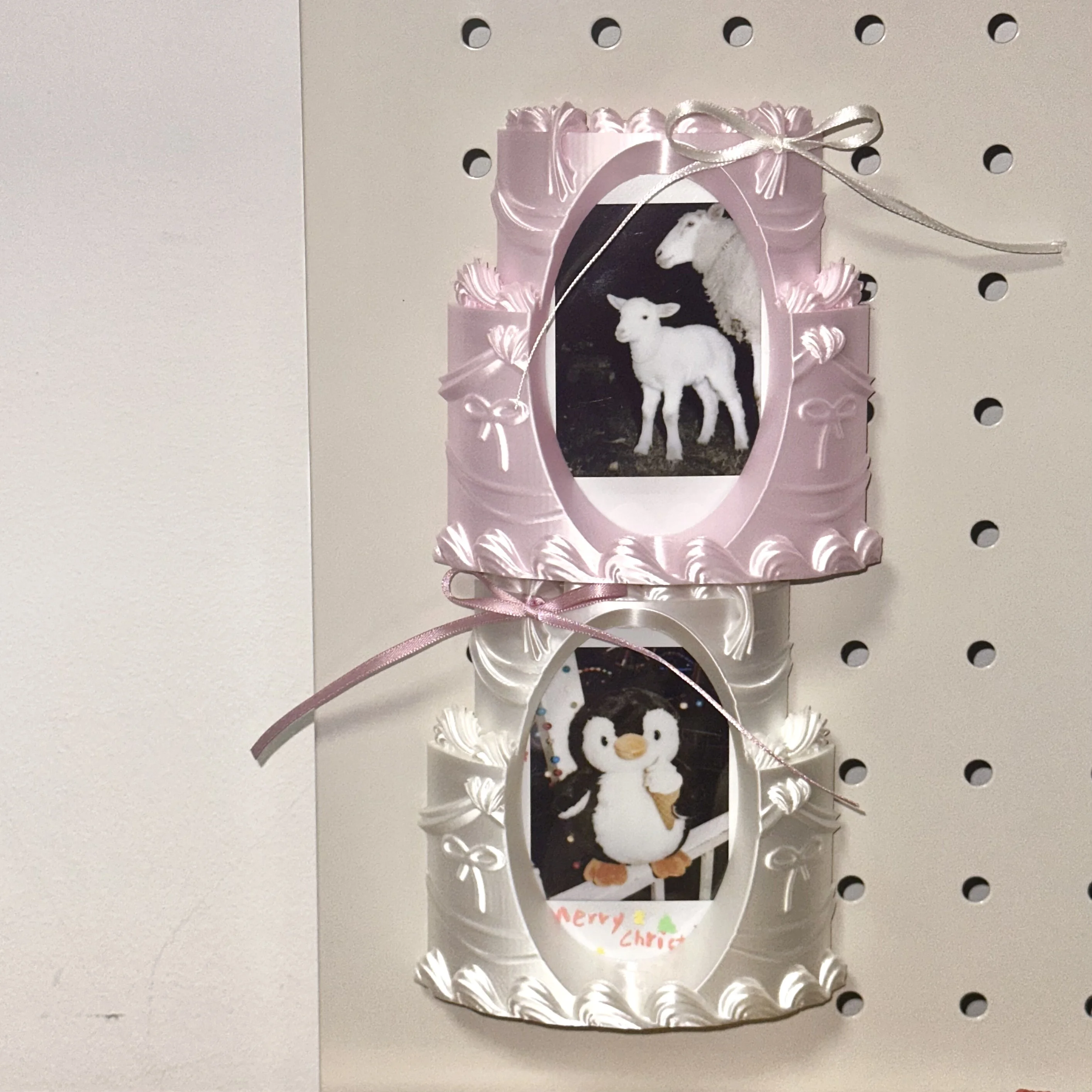 Vintage Frosted Cake 3 Inch Photo Frame, Cute Ribbon Instant Film Display Holder for Fridge Magnet Decor, Anime Kpop Card Stand