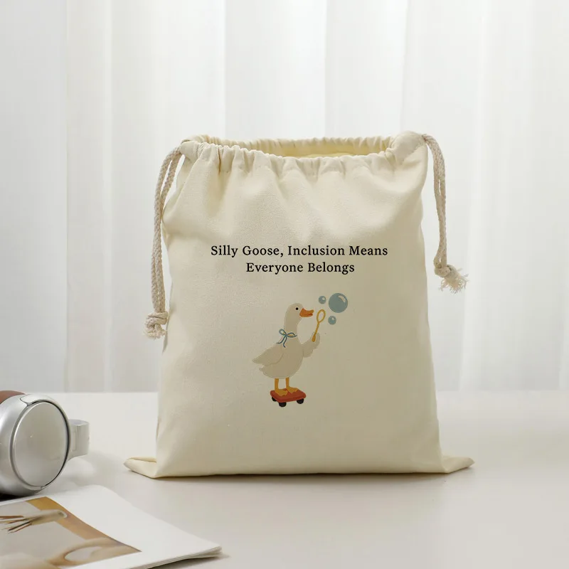 Sac à cordon en toile imprimé « Silly Goose Inclusion Means Everyone Belongs », pochette de rangement de voyage mignonne « Skate Goose »