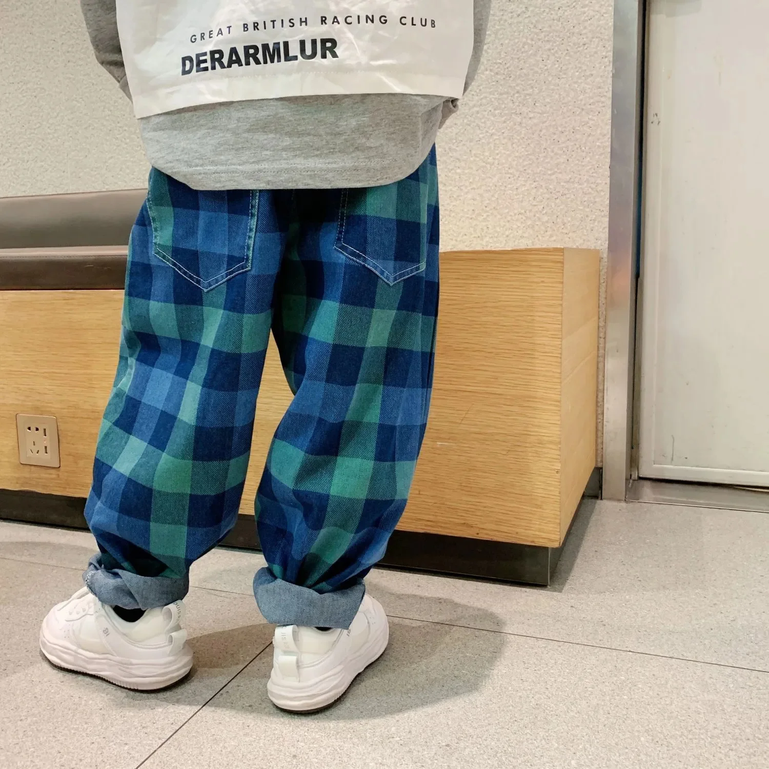 Korean children's Wear boys' Jeans New Spring and Autumn Loose Casual Pants Plaid Design Baby Clothes 2 to 14 Years Old