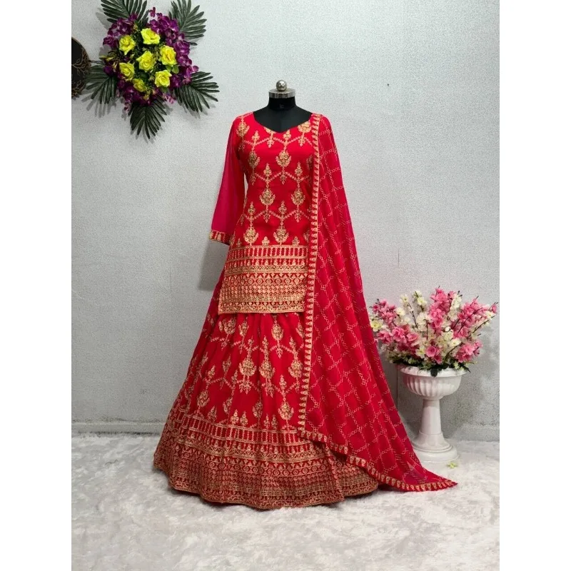 

New Attractive Wedding Party Wear Designer Pakistani Lehenga Choli And Dupatta