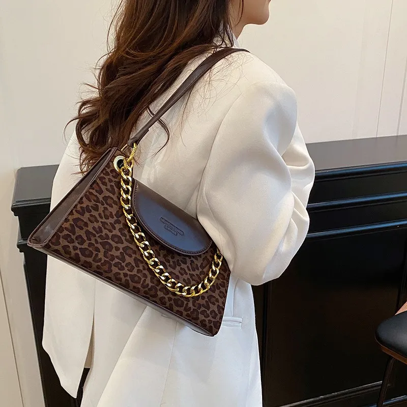 

2025 Spacious Shoulder Bag, Luxe Underarm Purse for Women, Versatile Crossbody Tote Fashion Chic Top Handle Bag​