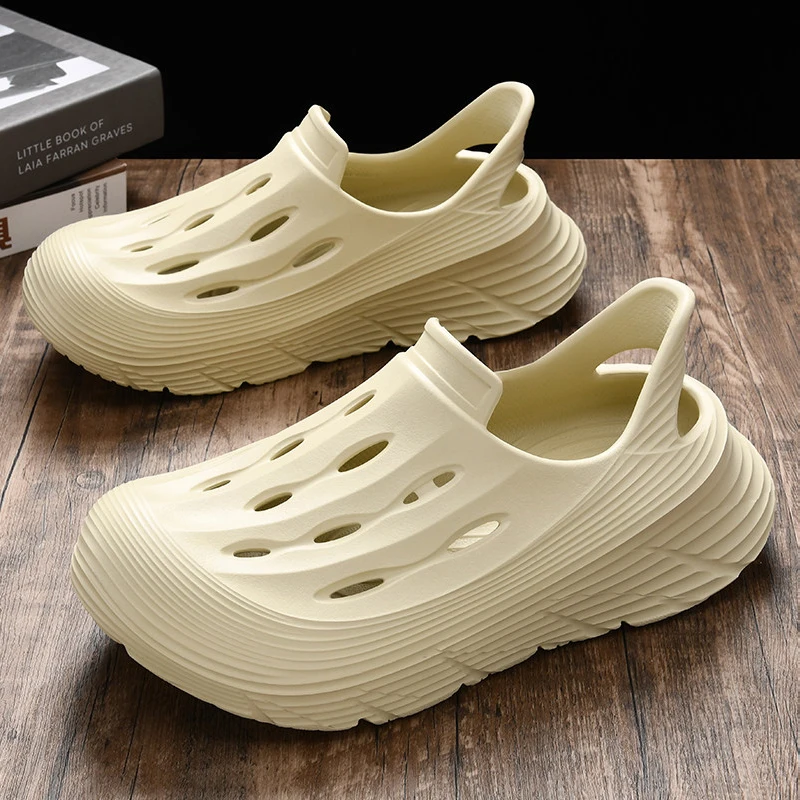 2026 Men's New Summer Sports Baotou Garden Shoes Comfortable Breathable Soft-soled Non-slip Wear-resistant Driving Beach Sandals
