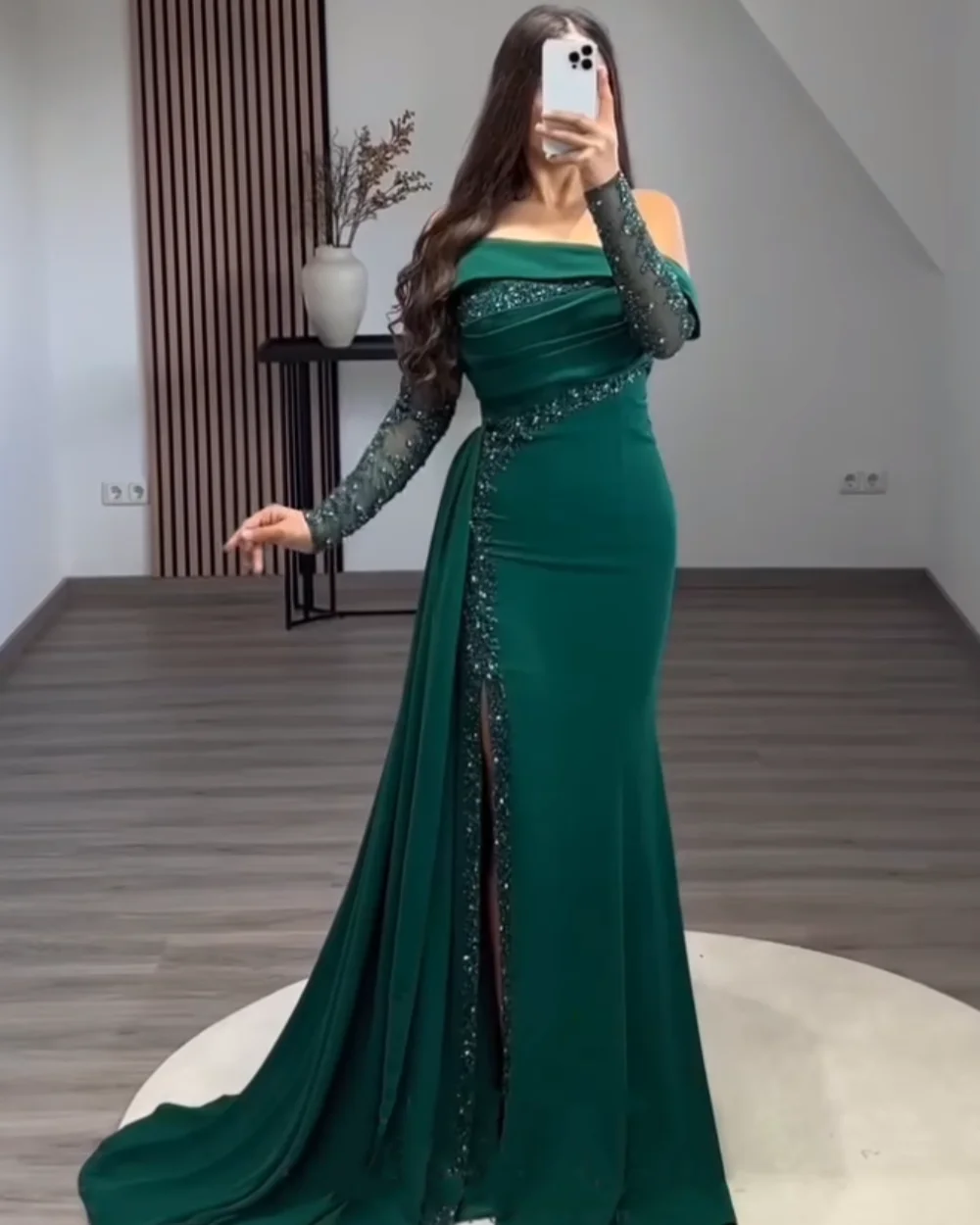 Gaun Panjang Model Mermaid Off-the-shoulder Berkualitas Tinggi dengan Hiasan Rhinestone dan Beading Klasik, Gaun Acara Khusus yang Dipesan Sesuai Pesanan, Gaun Formal