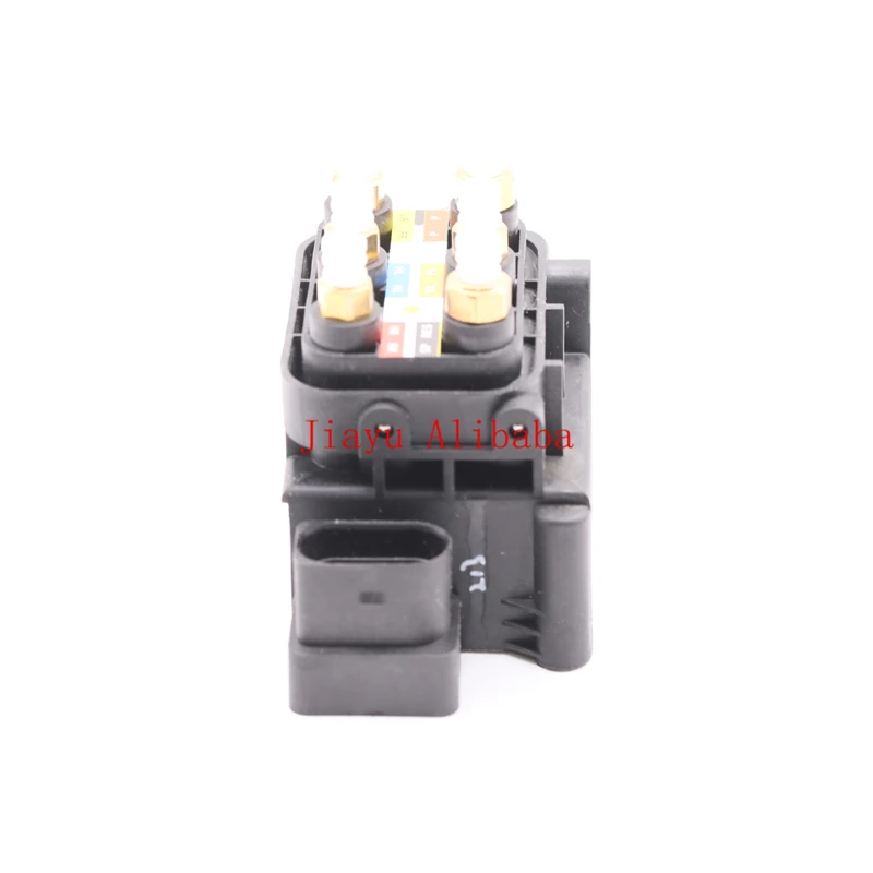 

Блок распределительных клапанов пневмоподвески для Mercedes-Benz X290 W213 C238 C253 X253 GT63 E200 E43 E53 A0993200258 0993200258