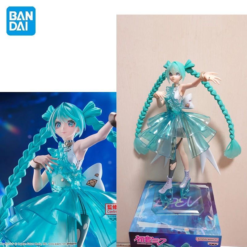 En Stock BANDAI BANPRESTO EVOLVE Clearluxe-émeraude gemme Hatsune Miku Anime Figure modèle jouet décorations de bureau décoration cadeau