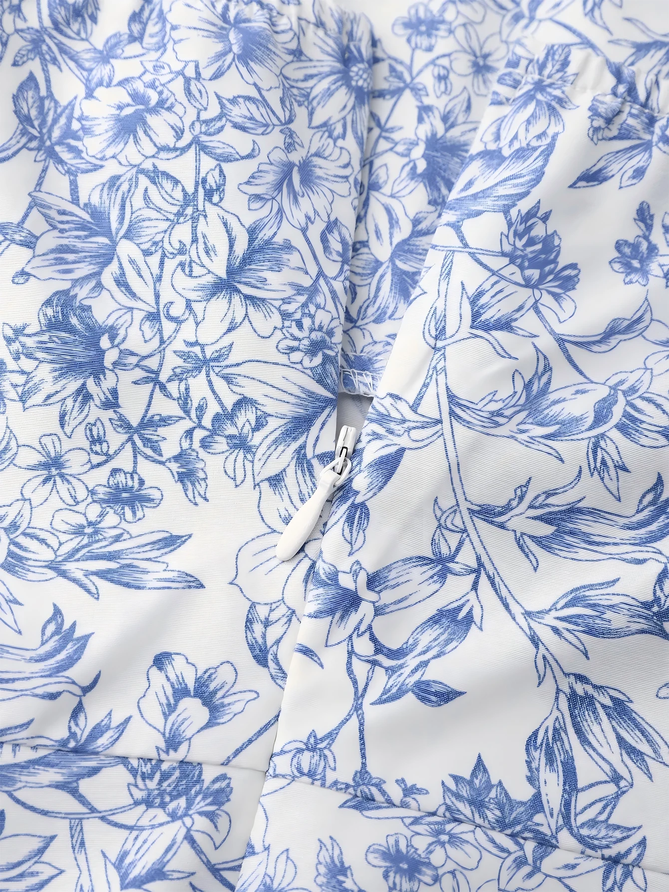 Women Summer Floral Print Sleeveless Halter Tie Backless Mini Halter Dress Cami Short Dresses Ruffle Trim Casual Dresses